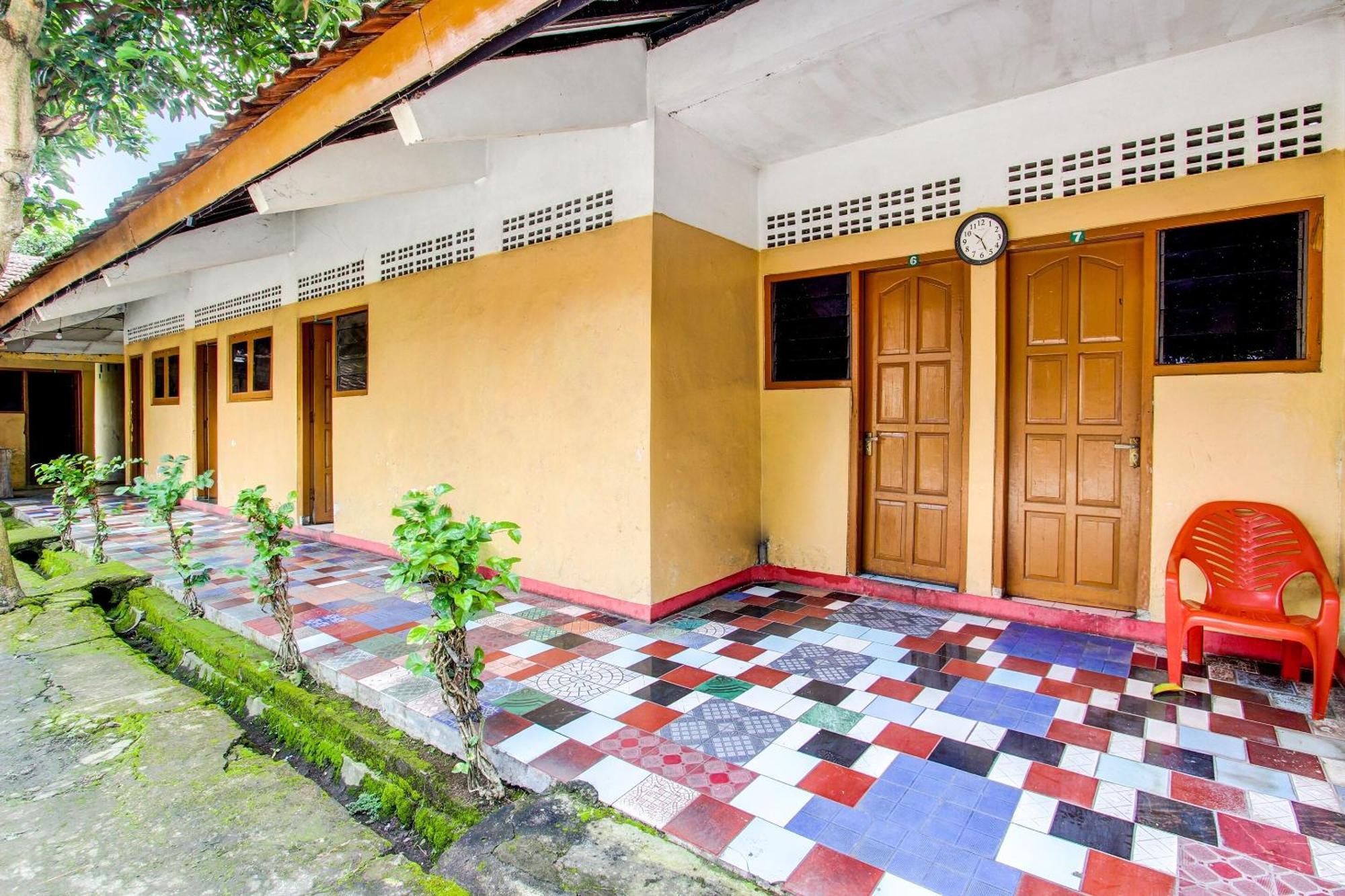 Spot On 92336 Hotel Sukowati Solo Exterior foto